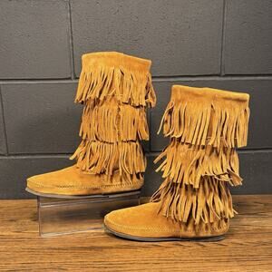 Minnetonka Brown Leather Mid Calf 3 Tier Fringe Moccasin Boots Women’s 10